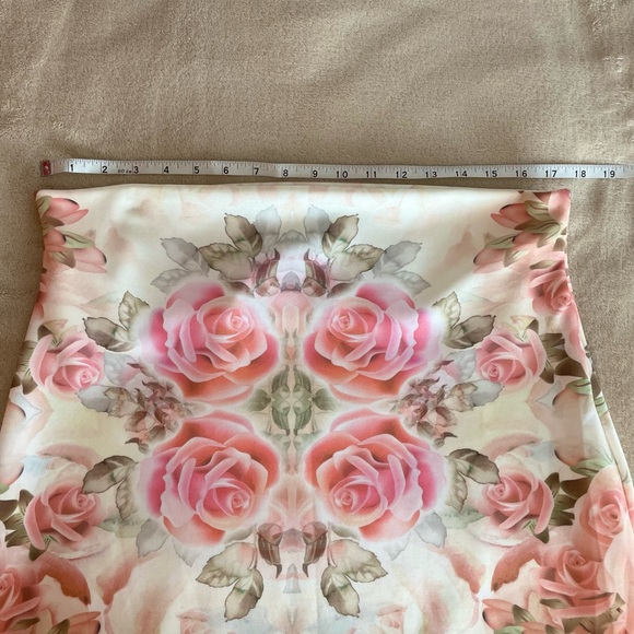 Fashion to Figure Floral Pencil Shirt - Size 2X - Picture 8 of 11